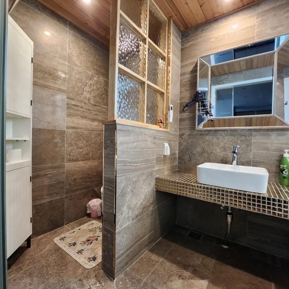 Ariene Guesthouse Gwangju Metropolitan City Dış mekan fotoğraf
